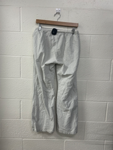 Load image into Gallery viewer, Brandy Melville Pants Size Small
