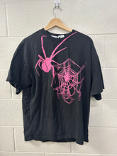 Load image into Gallery viewer, Short Sleeve Top Size Small
