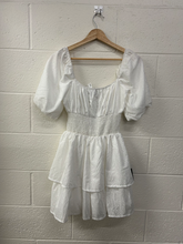 Load image into Gallery viewer, Lulus Dress Size Extra Small
