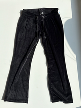 Load image into Gallery viewer, Von Dutch Pants Size 9/10 (30)

