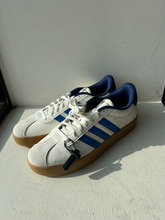 Load image into Gallery viewer, Adidas Casual Shoes Mens 13
