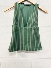 Load image into Gallery viewer, Zara Shorts Size Extra Small
