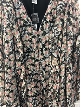 Load image into Gallery viewer, Fashion Nova Dress Size 2XL

