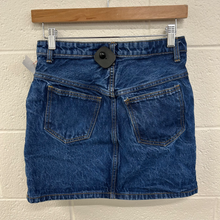 Load image into Gallery viewer, John Galt Short Skirt Size Medium
