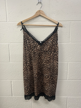 Load image into Gallery viewer, Fashion Nova Dress Size Extra Large
