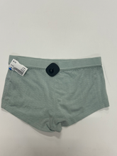 Load image into Gallery viewer, Edikted Shorts Size Small
