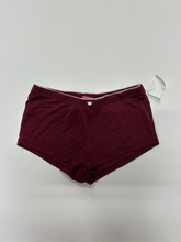 Load image into Gallery viewer, Edikted Shorts Size Small
