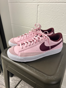Nike Casual Shoes Womens 8
