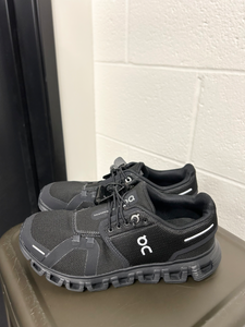 On Cloud Womens Athletic Shoes Womens 6