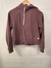 Load image into Gallery viewer, Vuori Athletic Jacket Size Extra Small
