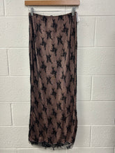 Load image into Gallery viewer, Other Brand Long Skirt Size Small

