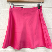 Load image into Gallery viewer, Princess Polly Short Skirt Size Small
