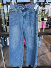 Load image into Gallery viewer, Edikted Denim Size Small
