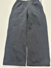 Load image into Gallery viewer, Edikted Pants Size Medium
