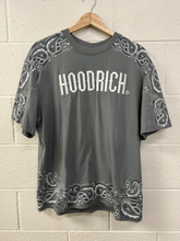 Load image into Gallery viewer, T-shirt Size Medium
