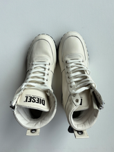 Load image into Gallery viewer, Diesel Casual Shoes Mens 7.5
