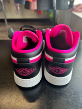 Load image into Gallery viewer, Jordan Casual Shoes Womens 8
