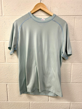 Load image into Gallery viewer, Lulu Lemon Athletic Top Size Medium
