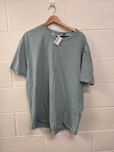 Load image into Gallery viewer, Fear Of God Essentials T-shirt Size Large
