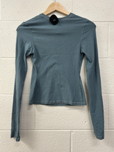 Load image into Gallery viewer, Skims Long Sleeve Top Size Small
