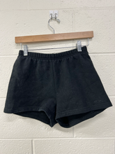 Load image into Gallery viewer, Aritzia Shorts Size Extra Small
