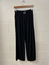 Load image into Gallery viewer, Pants Size Small
