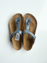 Load image into Gallery viewer, Birkenstock (Shoes) Sandals Womens 8
