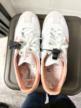 Load image into Gallery viewer, Adidas Womens Athletic Shoes Womens 8.5
