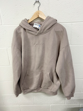 Load image into Gallery viewer, Sweatshirt Size Large
