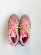 Load image into Gallery viewer, Adidas Womens Athletic Shoes Womens 5.5
