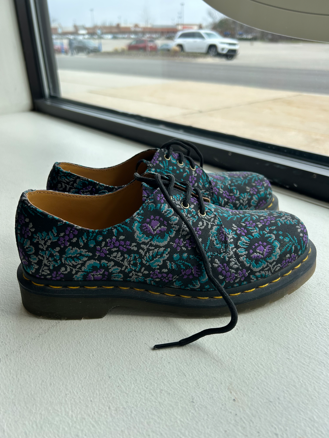 Dr Martens Casual Shoes Womens 9
