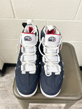 Load image into Gallery viewer, Nike Casual Shoes Mens 7.5
