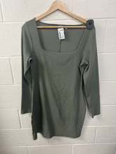 Load image into Gallery viewer, Tna Dress Size Extra Large
