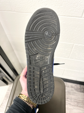 Load image into Gallery viewer, Jordan Womens Athletic Shoes Womens 8.5
