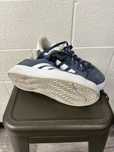 Load image into Gallery viewer, Adidas Womens Athletic Shoes Womens 8.5
