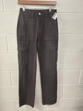 Load image into Gallery viewer, White Fox Pants Size Extra Small
