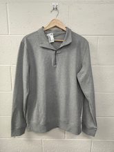 Load image into Gallery viewer, Vuori Athletic Jacket Size Small
