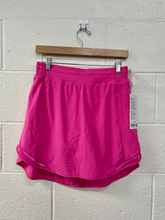Load image into Gallery viewer, Lululemon Athletic Shorts Size Medium

