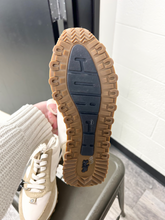 Load image into Gallery viewer, Coach Casual Shoes Womens 8.5
