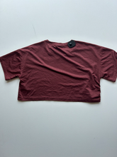Load image into Gallery viewer, Gym Shark Athletic Top Size Medium
