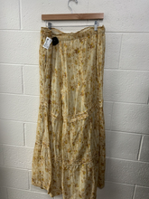 Load image into Gallery viewer, Free People Pants Size Medium
