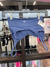 Load image into Gallery viewer, Lulu Lemon Sports Bra Size Extra Small
