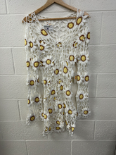 Load image into Gallery viewer, Dress Size Medium
