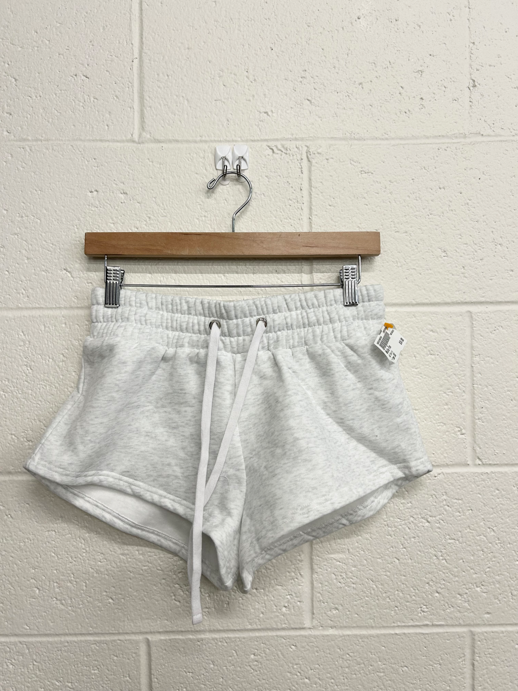 White Fox Shorts Size Extra Small