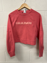 Load image into Gallery viewer, Lulu Lemon Sweatshirt Size Small
