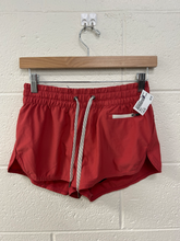 Load image into Gallery viewer, Vuori Athletic Shorts Size Extra Small
