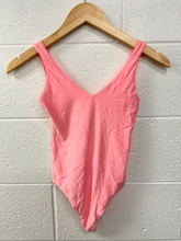 Load image into Gallery viewer, Aerie Tank Top Size Extra Small
