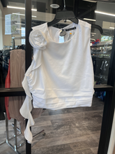 Load image into Gallery viewer, Abercrombie &amp; Fitch Tank Top Size Extra Large
