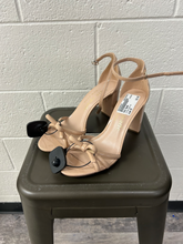Load image into Gallery viewer, Kate Spade Dress Shoes Womens 10
