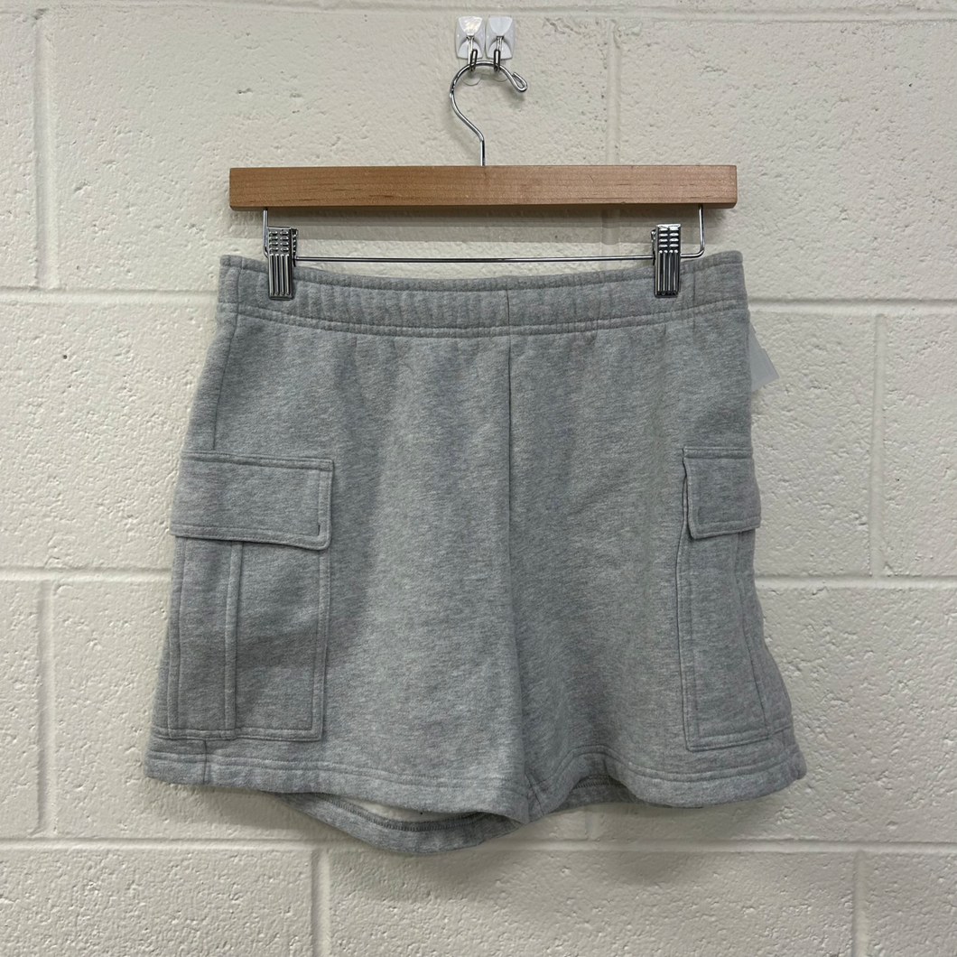 Aritzia Shorts Size Small